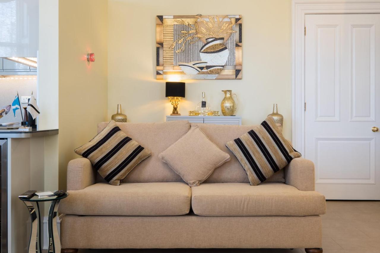 Marks At The Manor Luxury Riverside Apartments - Sleeps Up To 4, With Parking And Sky Tv Αμπερντήν Εξωτερικό φωτογραφία